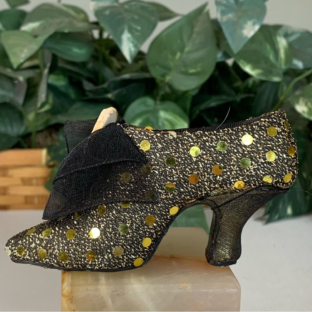 Miniature Victorian Shoe High Heel Slipper Sequins Cameo Bow Glam Decoration 4.2 - Picture 7 of 16